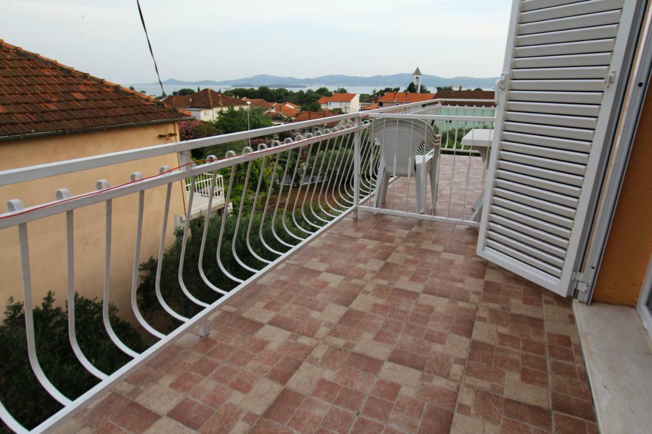 Apartmani Nado Majica Sveti Filip i Jakov Exterior photo